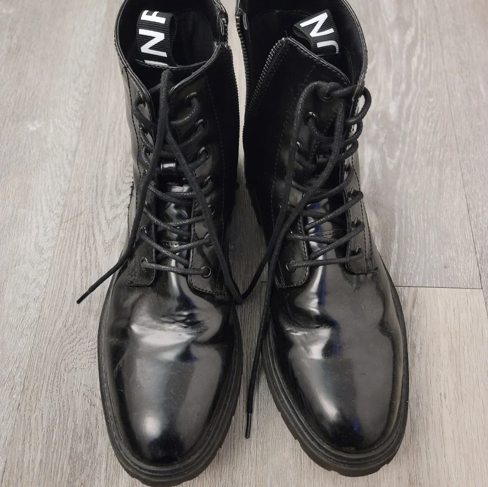 Boot for men - Picture 1 of 9